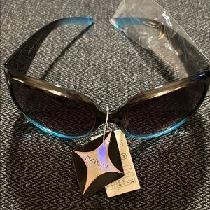 Diamond Eyewear Black and Blue Sunglasses UV400